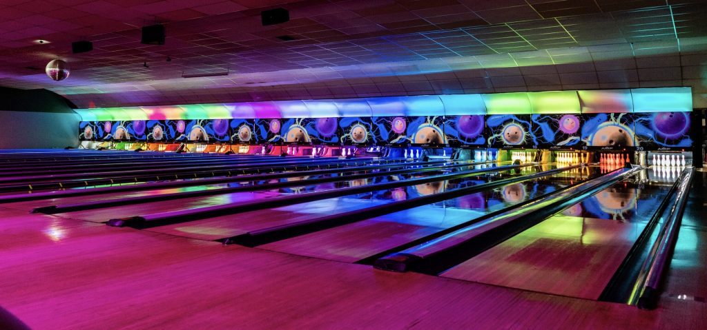 Woodmere Lanes, bowling alley in Queen